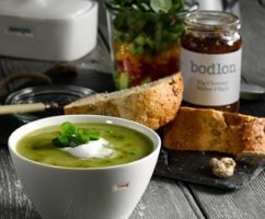 Caffi Bodlon soup